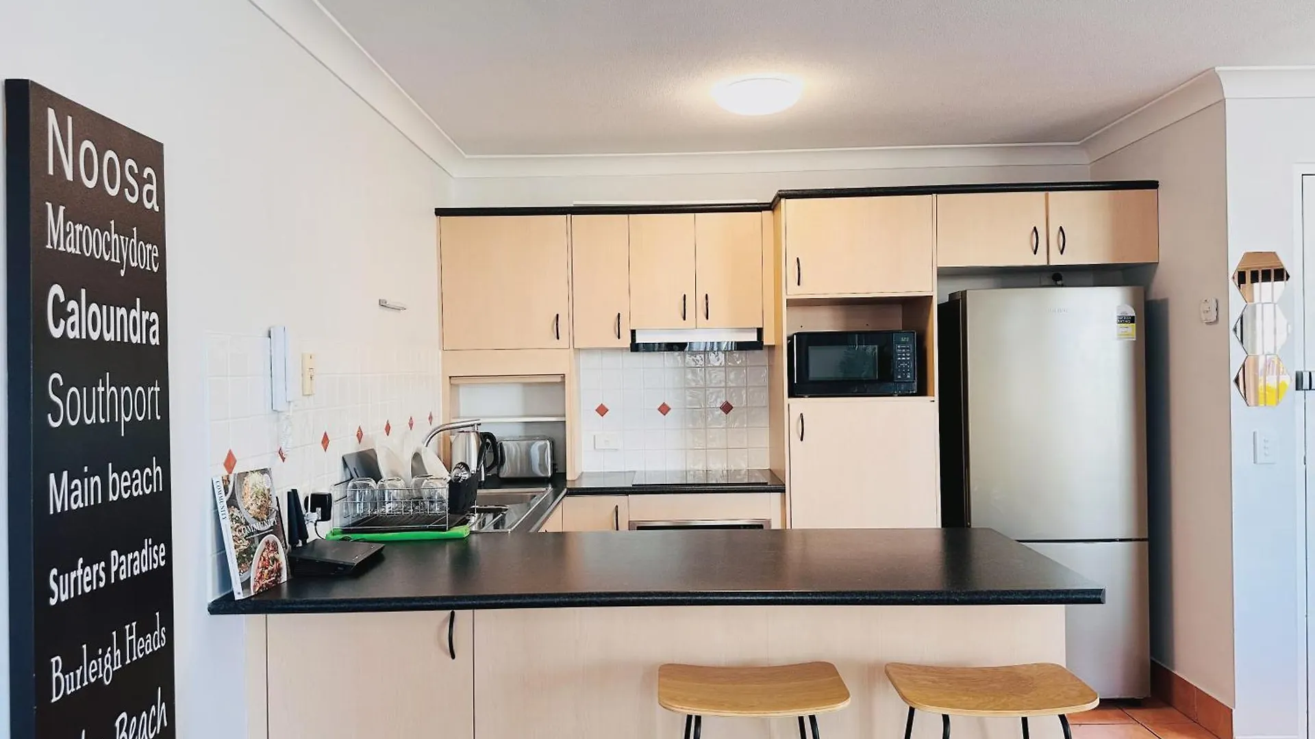 شقة Southport Ocean Breeze Retreat With 2 Parking غولد كوست أستراليا